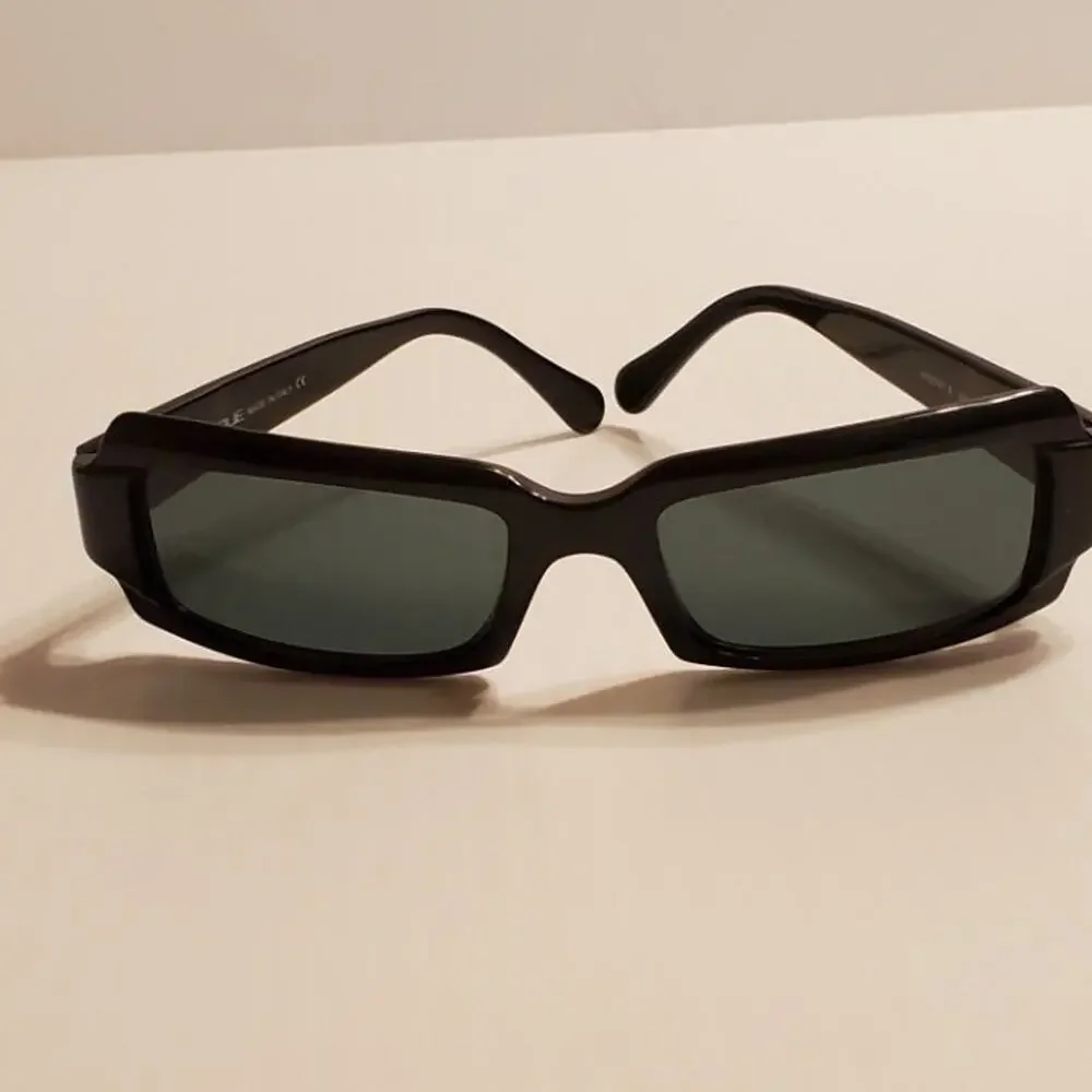 Vogue VO2327-S Sunglasses Frames W44/6. Size 52x18x130